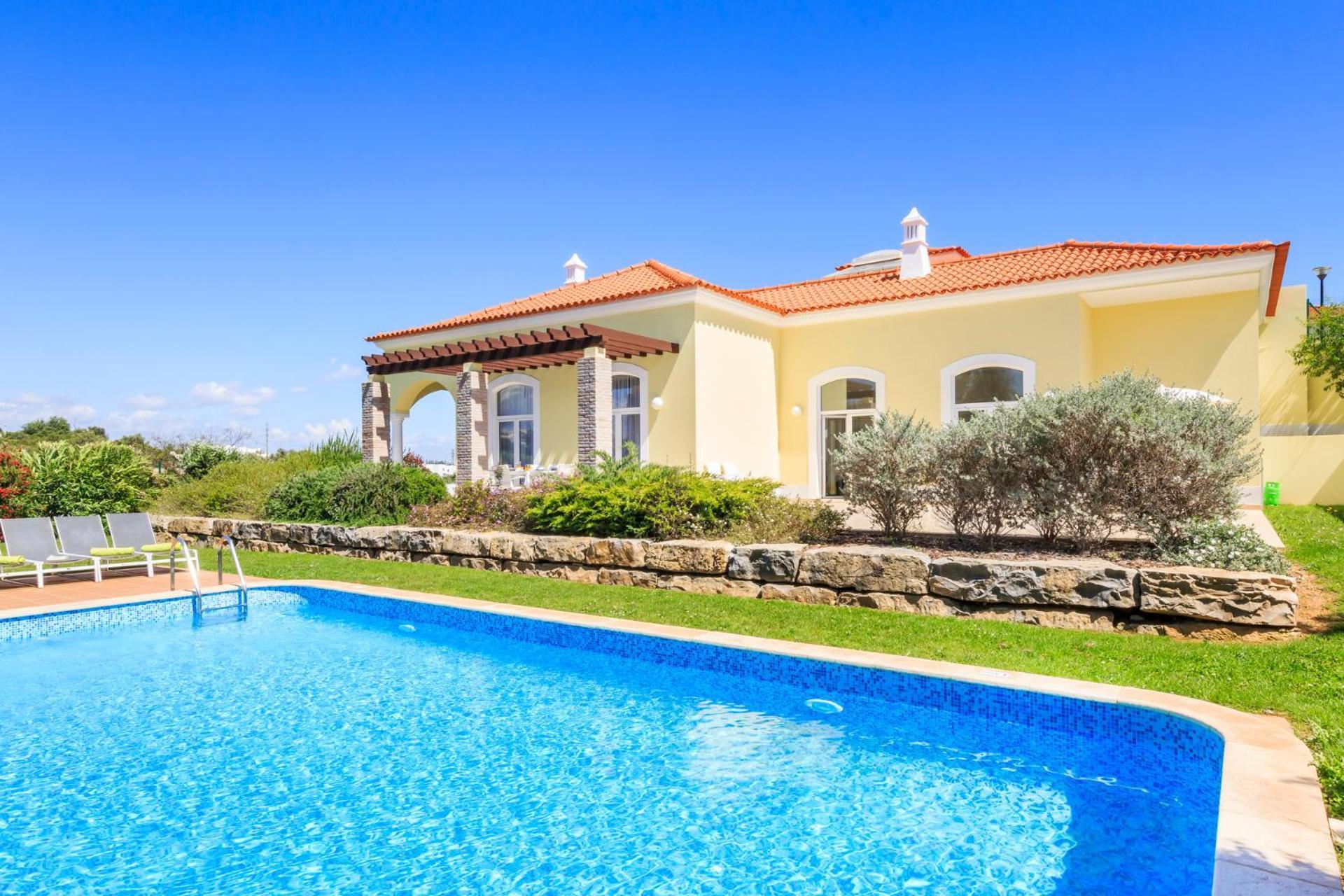 Four-Bedroom Villa Private Pool